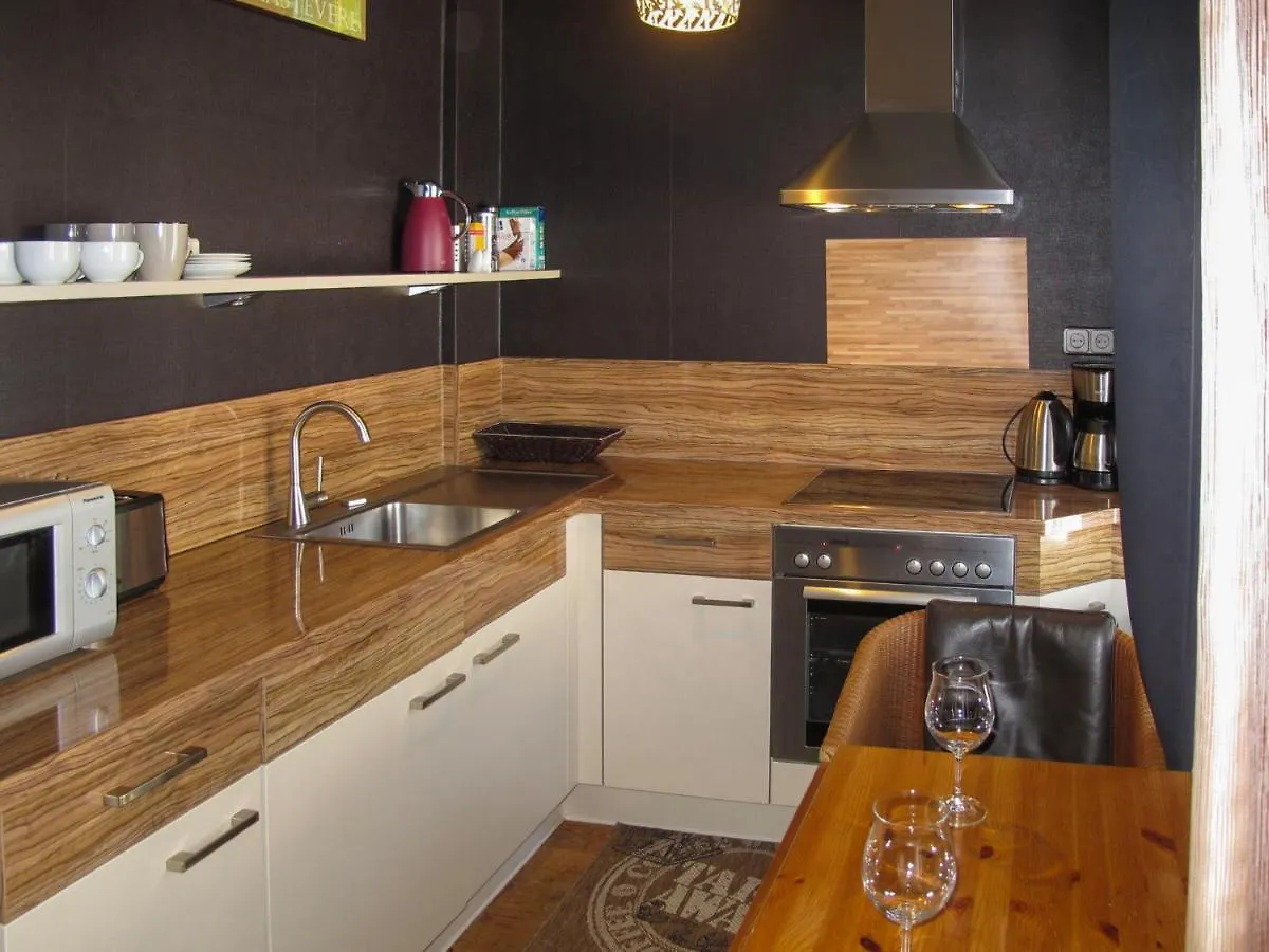 Apartment Schlueterstrasse By Interhome Berlin Tyskland